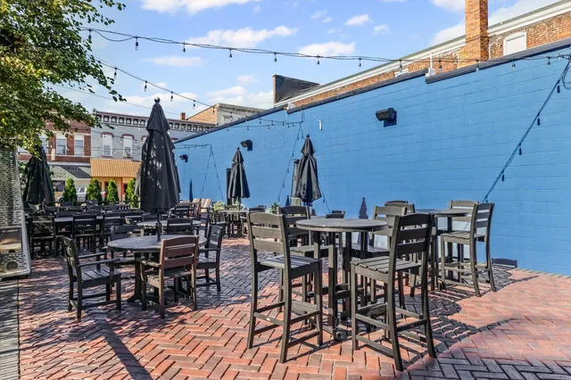 $600,000 | 125 South Market Street, Paxton, IL 60957