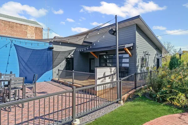 $600,000 | 125 South Market Street, Paxton, IL 60957