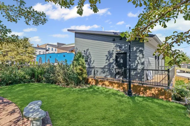 $600,000 | 125 South Market Street, Paxton, IL 60957