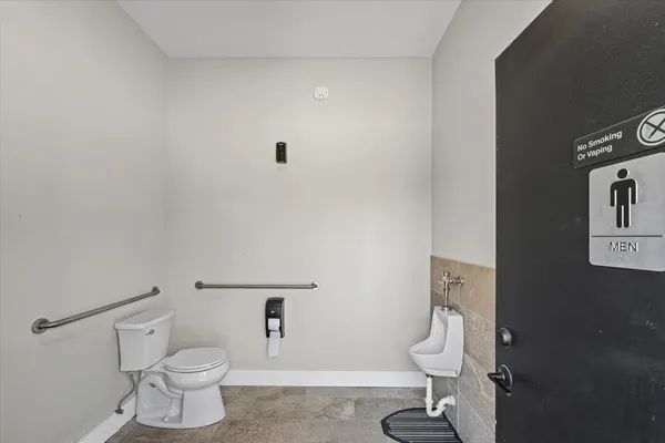 $600,000 | 125 South Market Street, Paxton, IL 60957