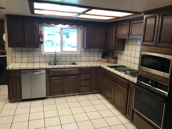 $479,990 | 2311 Reile Avenue, Escalon, CA 95320