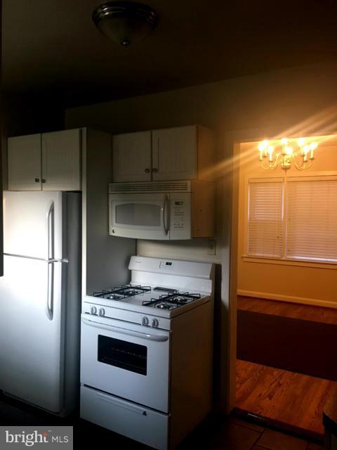 2206 Beechwood Road Hyattsville, MD 20783 - Photo 6 of 19 Kitchen