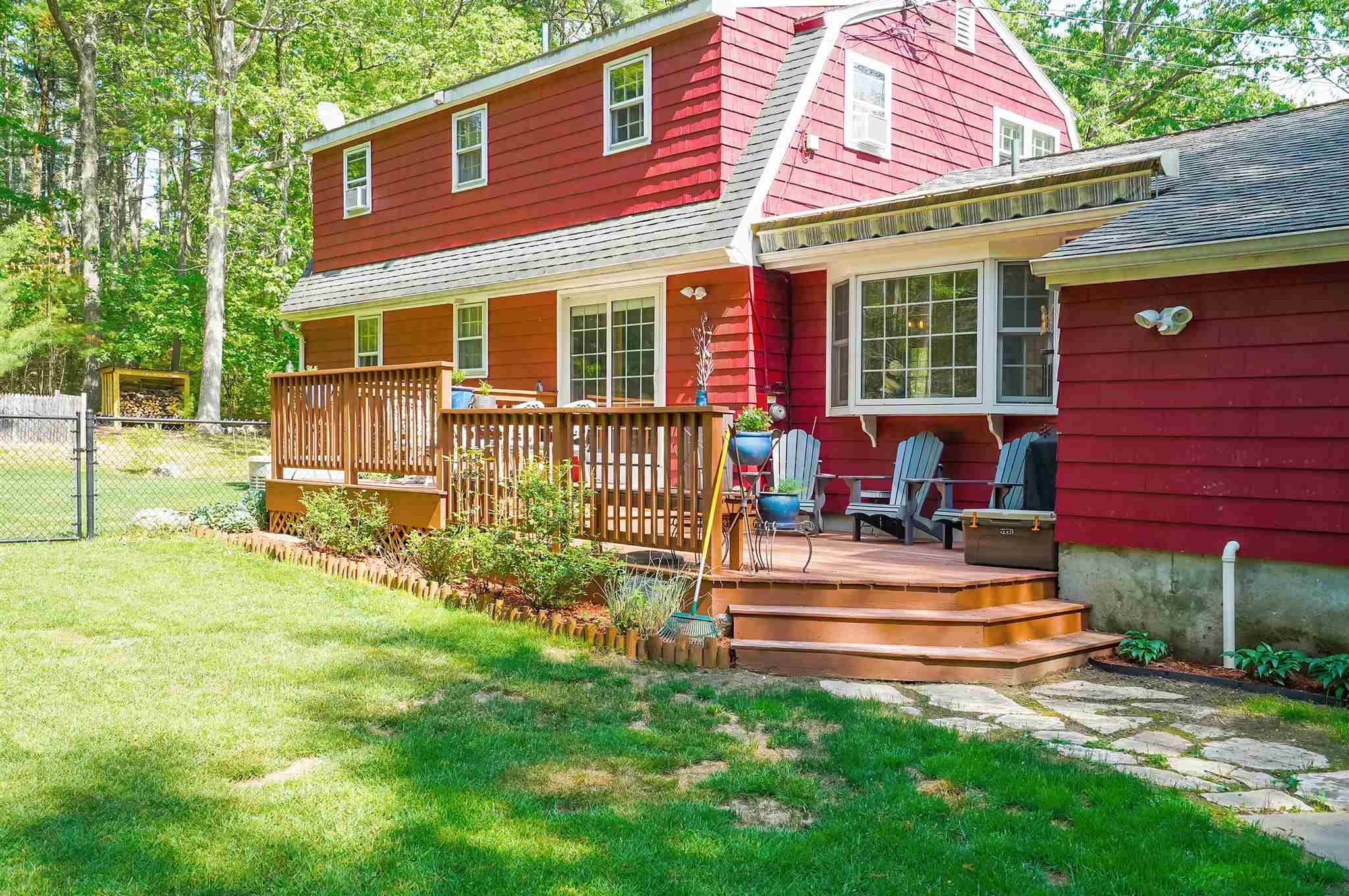10 Reeds Ferry Way Merrimack, NH 03054 - Photo 12 of 39