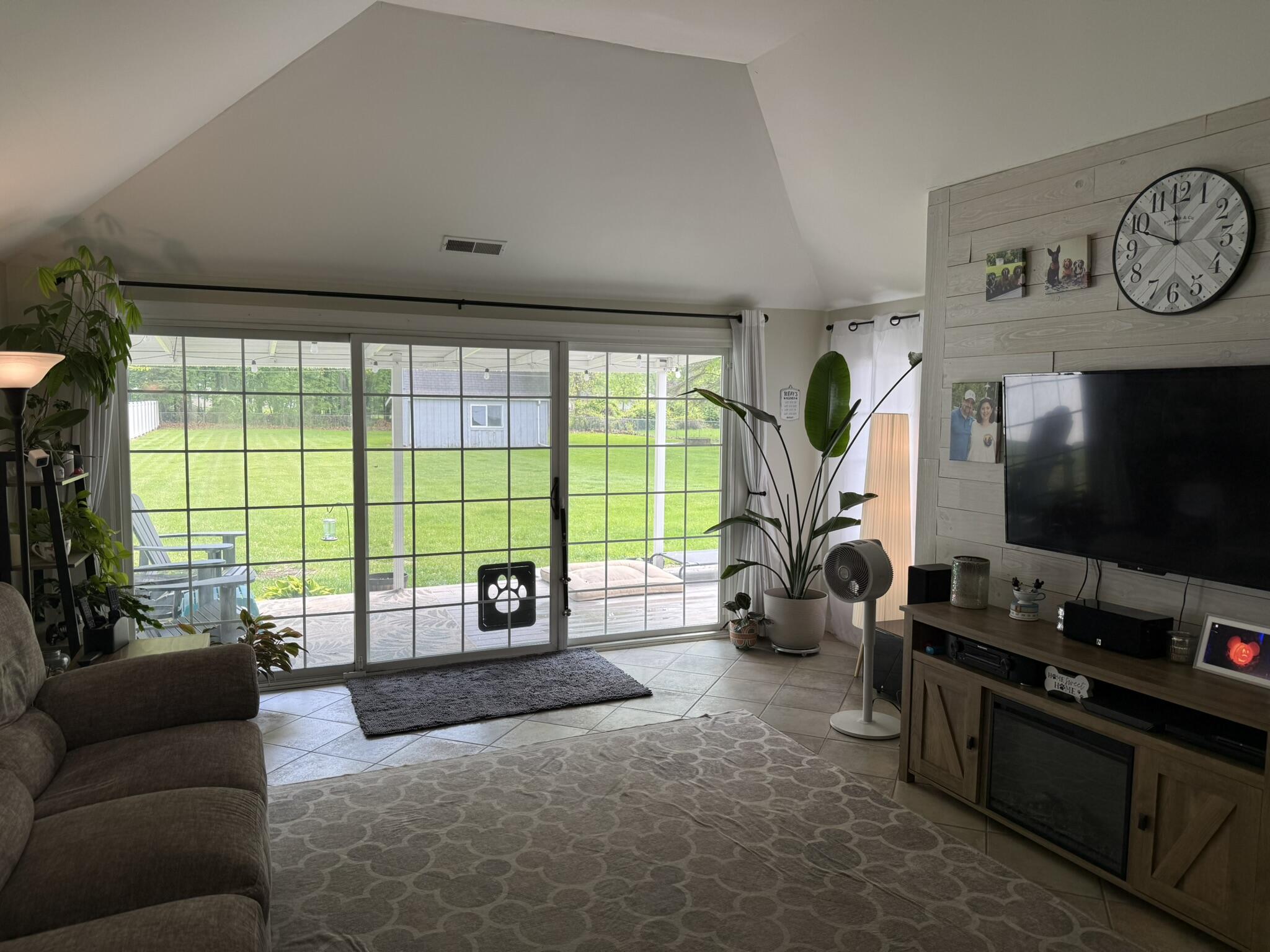 14231 Racho Boulevard Taylor, MI 48180 - Photo 20 of 49 IMG_1152