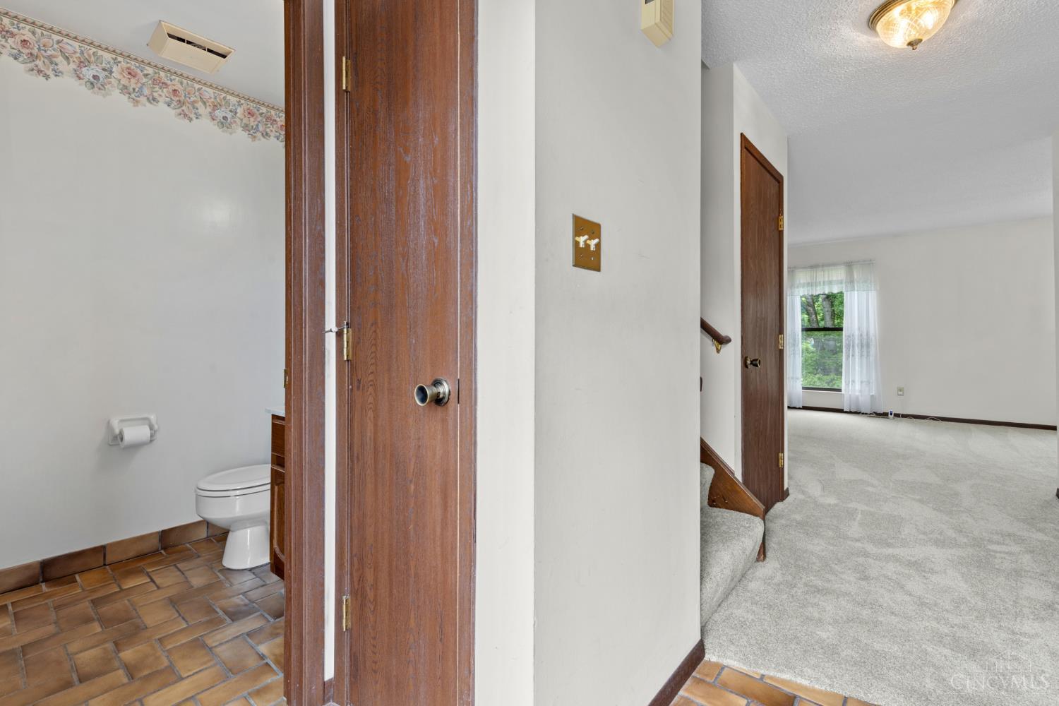 3313 North Bend Road, Unit F Cincinnati, OH 45239 - Photo 17 of 53