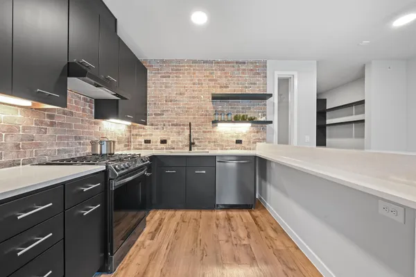 $1,900 | 4510 Terry-O Lane, Unit 208, Austin, TX 78745