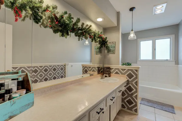 $489,000 | 902 West 6th Street, Idalou, TX 79329