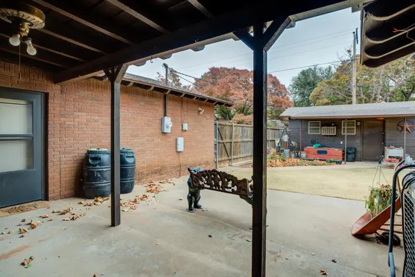 $489,000 | 902 West 6th Street, Idalou, TX 79329