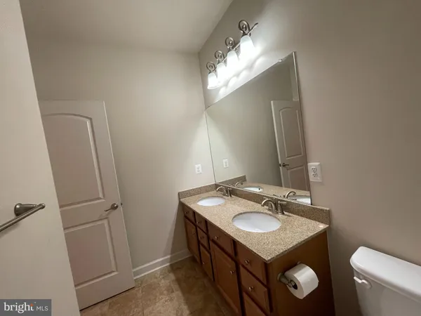 $3,700 | 44388 Foxthom Terrace, Ashburn, VA 20147