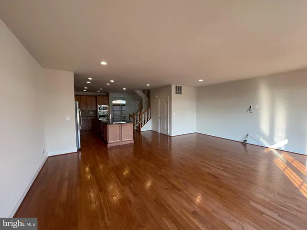 $3,700 | 44388 Foxthom Terrace, Ashburn, VA 20147