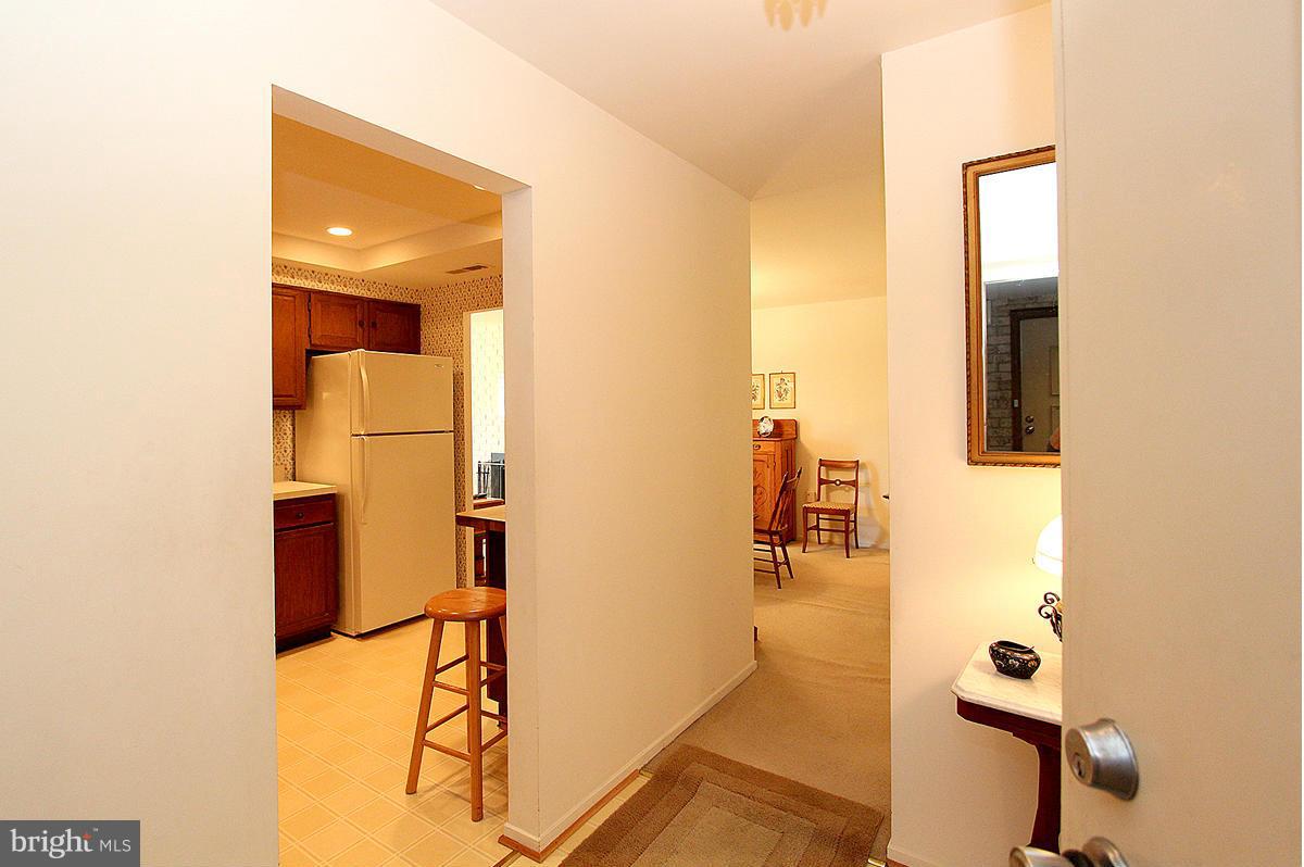 10000 Stedwick Road, Unit 201 Gaithersburg, MD 20886 - Photo 3 of 19 Interior (General)