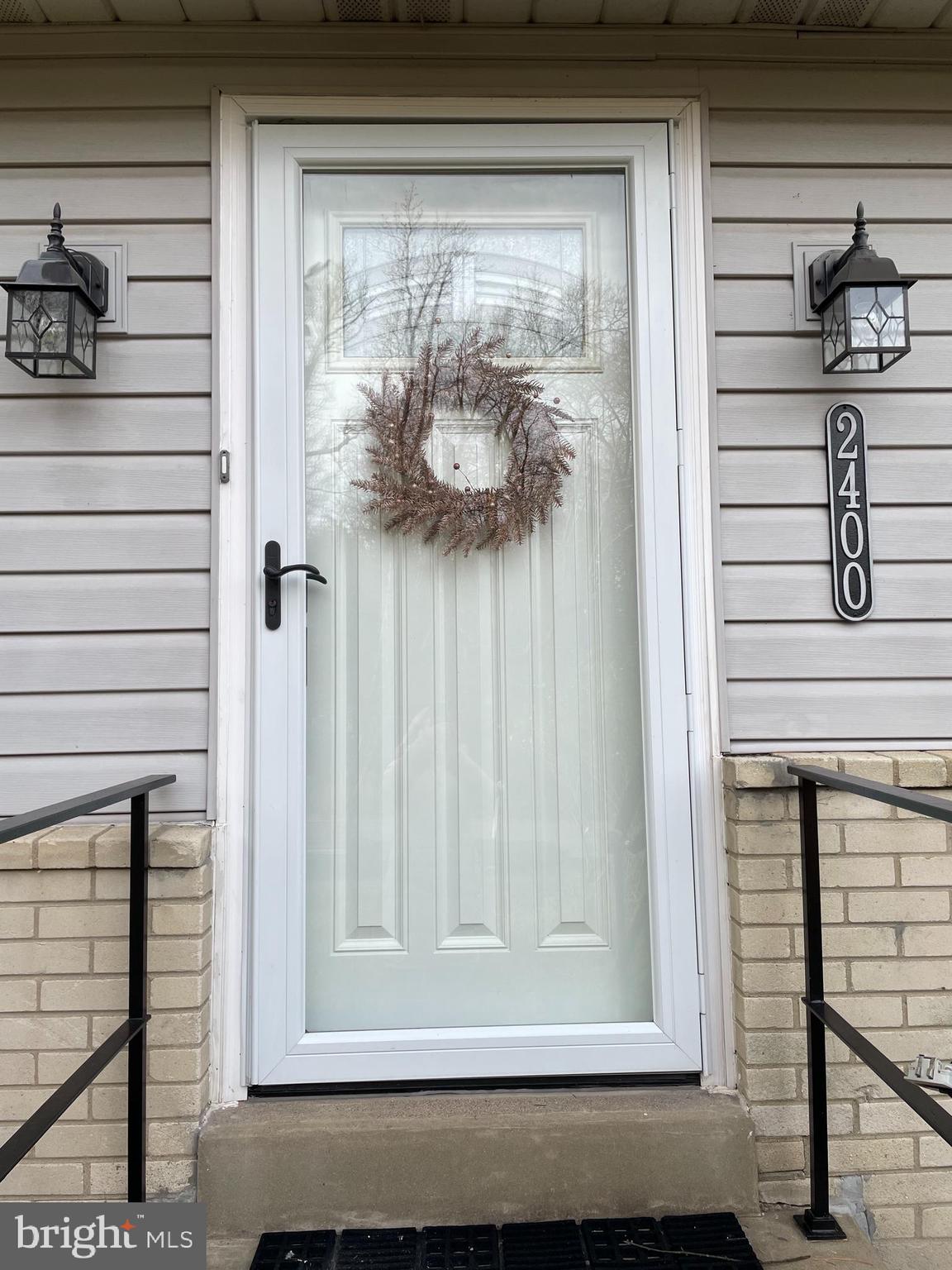 2400 Edge Hill Road Willow Grove, PA 19090 - Photo 13 of 43 a view of entryway