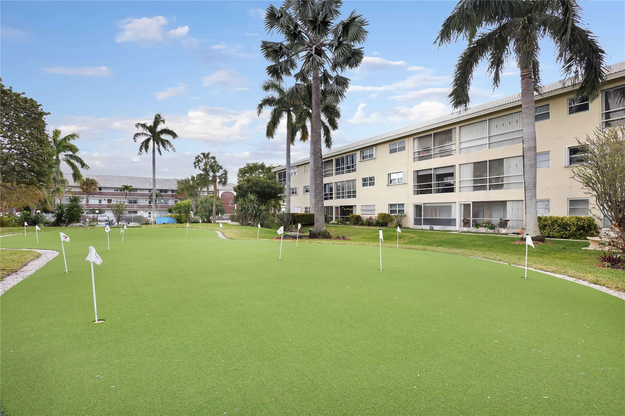 1951 Northeast 39th Street, Unit 337 Lighthouse Point, FL 33064 - Photo 23 of 27 Photo 23