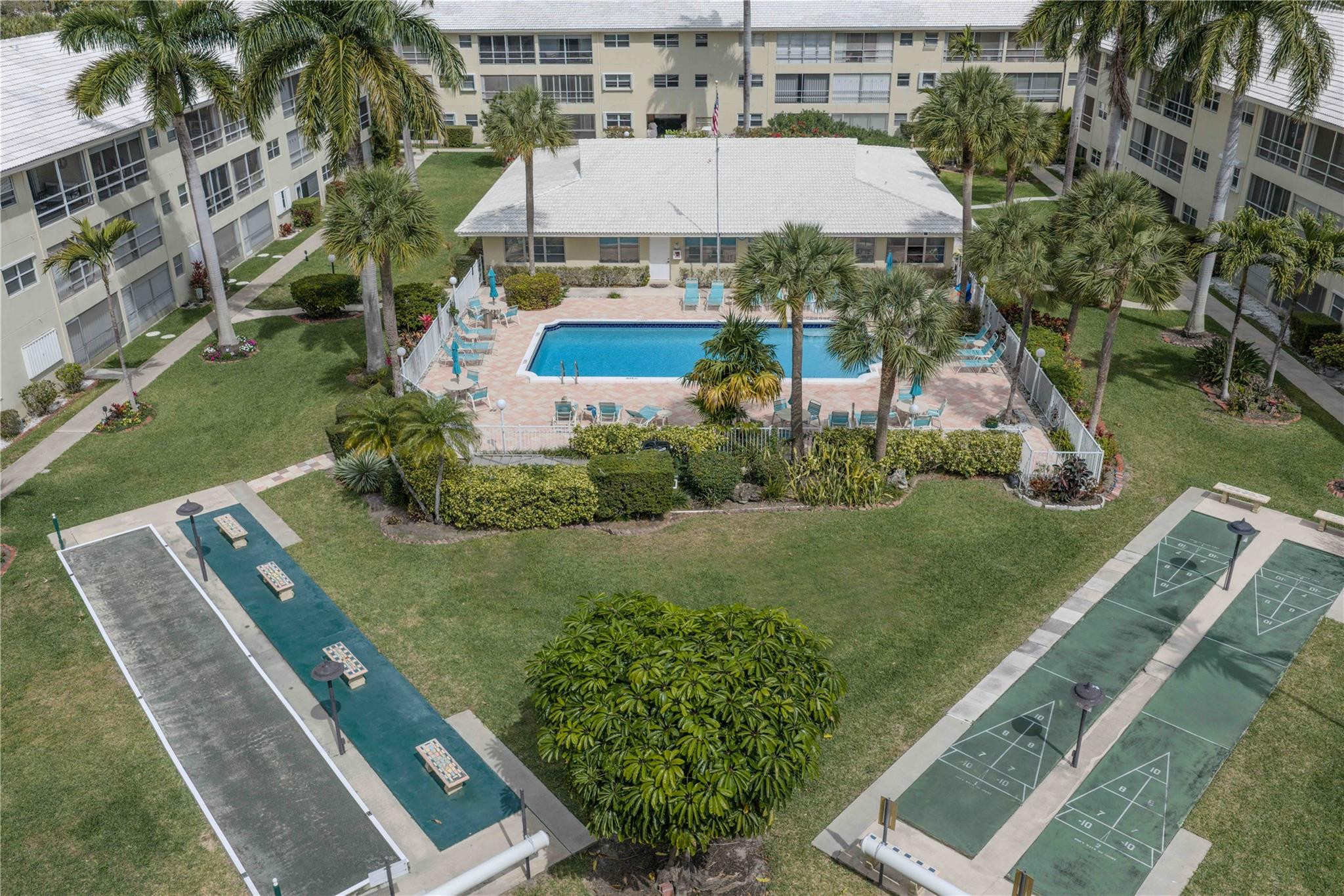 1951 Northeast 39th Street, Unit 337 Lighthouse Point, FL 33064 - Photo 24 of 27 Photo 24