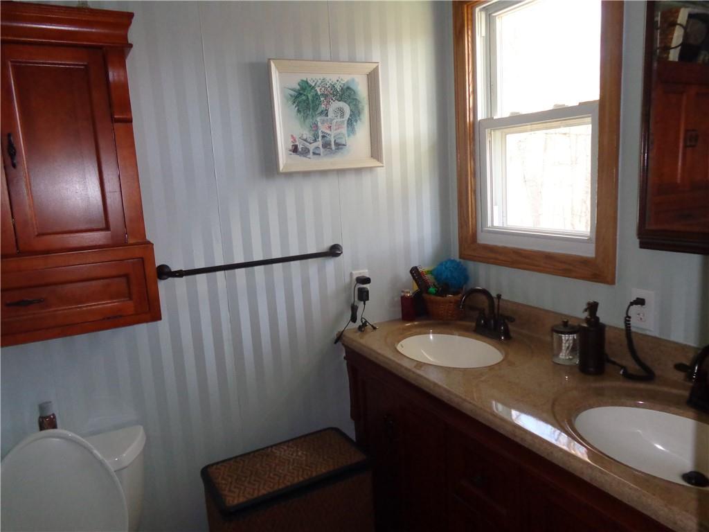20 North Foster Road Jackson Center, PA 16133 - Photo 12 of 25