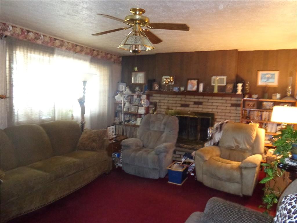 20 North Foster Road Jackson Center, PA 16133 - Photo 4 of 25