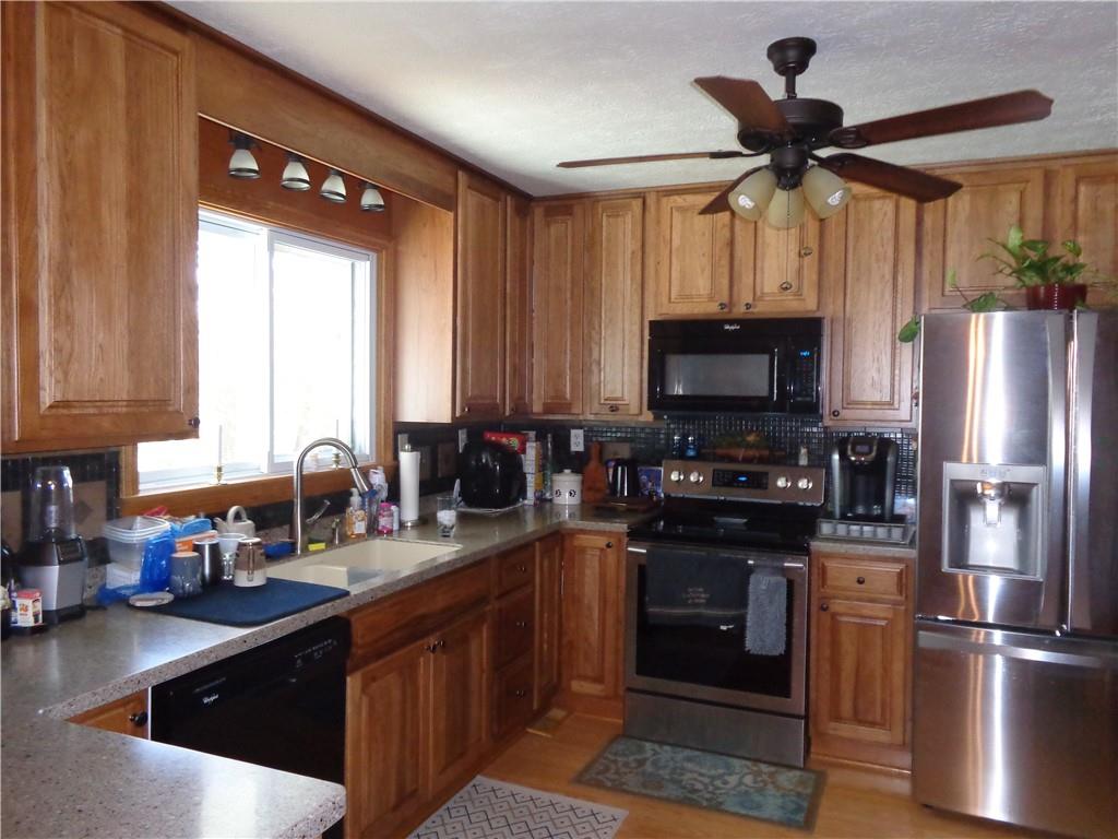 20 North Foster Road Jackson Center, PA 16133 - Photo 6 of 25