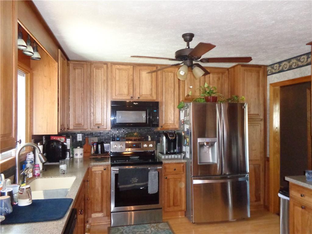 20 North Foster Road Jackson Center, PA 16133 - Photo 8 of 25