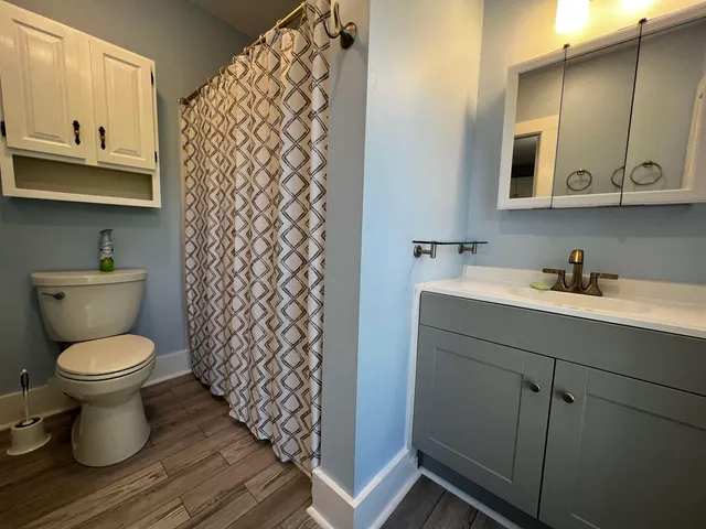 $2,100 | 9 Salem Street, Unit A, Exeter, NH 03833