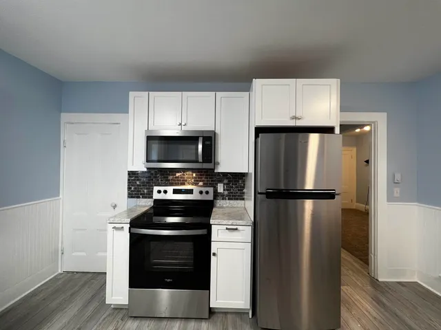 $2,100 | 9 Salem Street, Unit A, Exeter, NH 03833