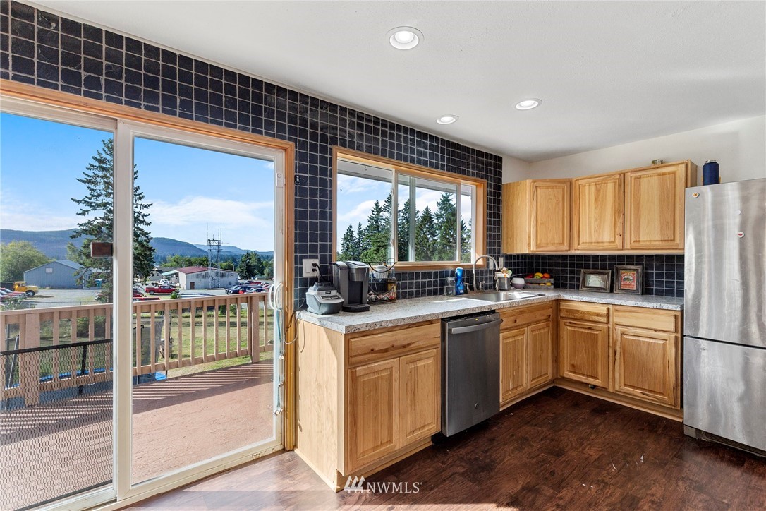 929 Beachley Road Sedro-Woolley, WA 98284 - Photo 6 of 23 Gallery Image 6