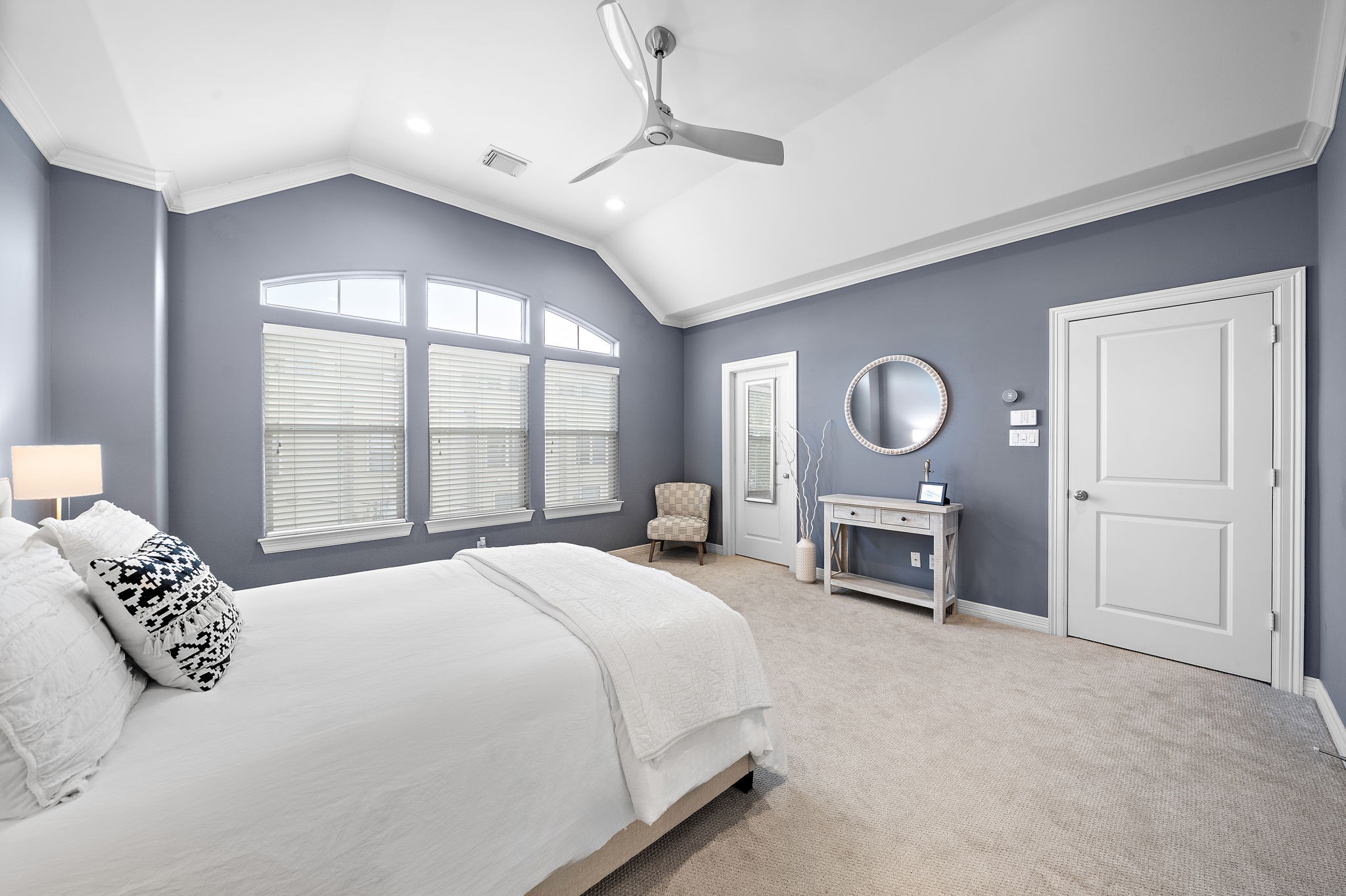 3929 Floyd Street Houston, TX 77007 - Photo 23 of 42 a bedroom with a bed and a window