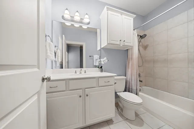 $429,000 | 3929 Floyd Street, Houston, TX 77007