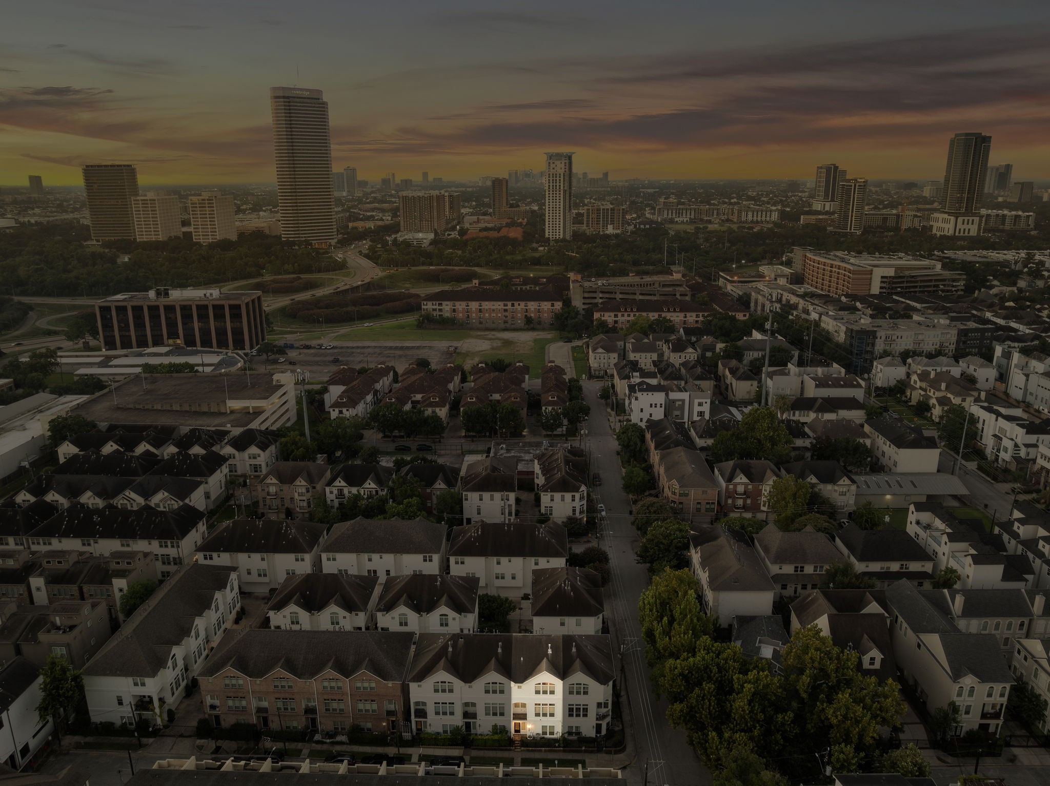 3929 Floyd Street Houston, TX 77007 - Photo 35 of 42 a view of a city