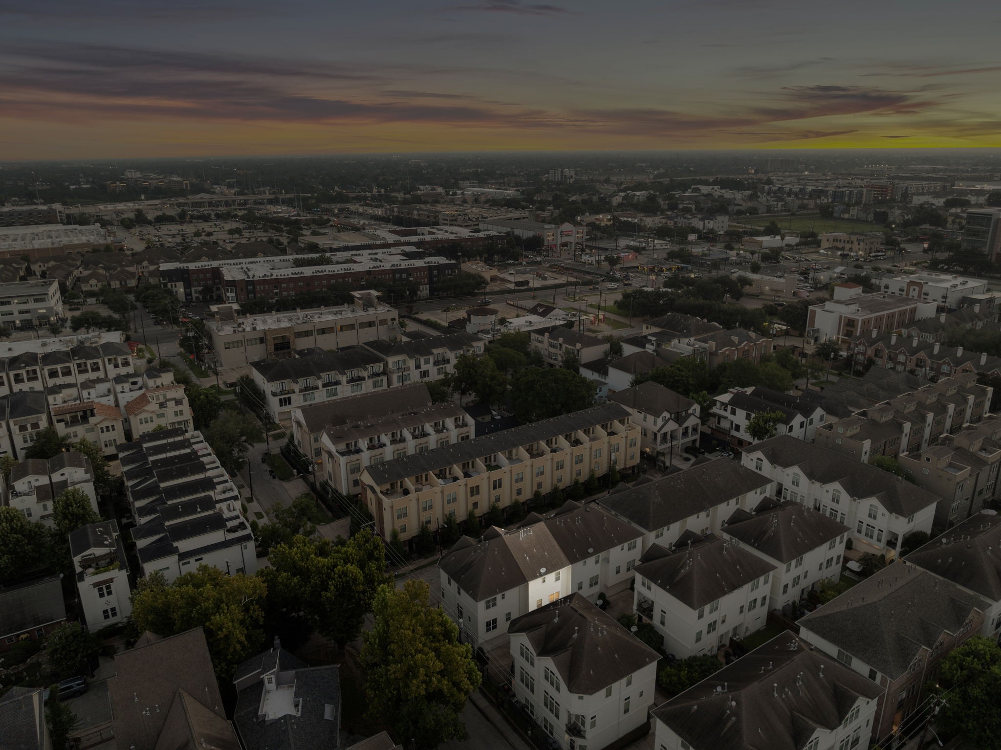 3929 Floyd Street Houston, TX 77007 - Photo 38 of 42 Enjoy unbeatable access to premier restaurants, shopping, and commuter corridors, all set within a low-maintenance neighborhood designed for urban convenience.