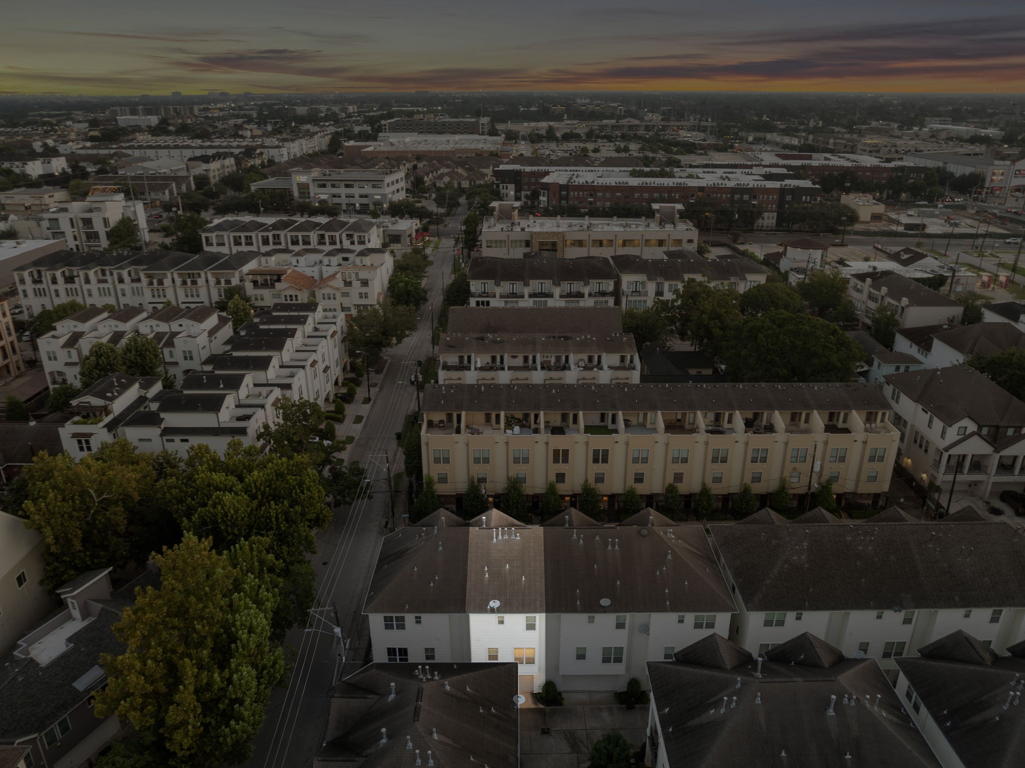 3929 Floyd Street Houston, TX 77007 - Photo 39 of 42 an aerial view of residential building and street