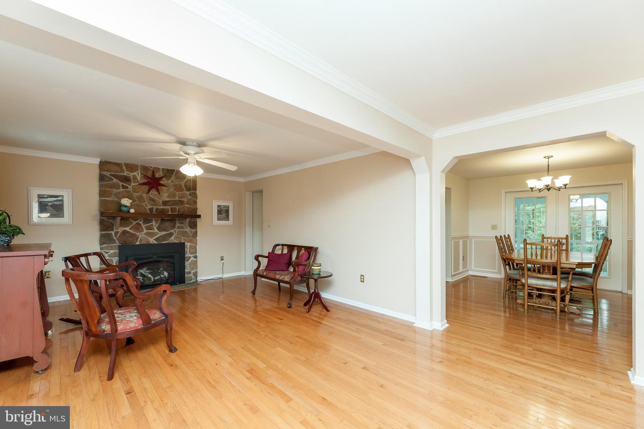 43355 Medleys Neck Road Leonardtown, MD 20650 - Photo 3 of 47 Family Room