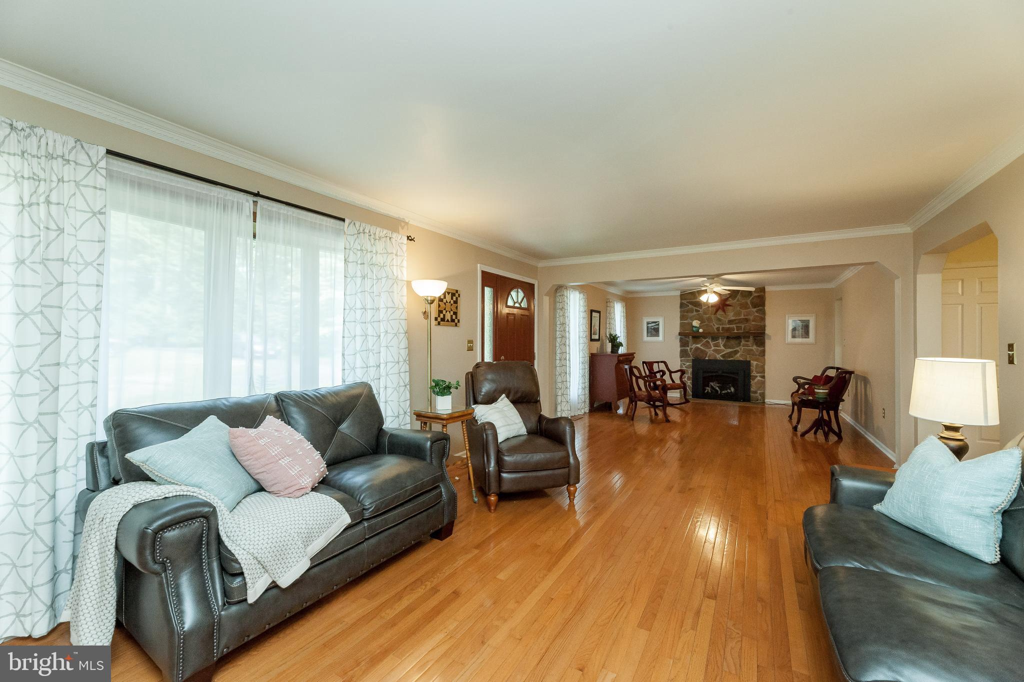 43355 Medleys Neck Road Leonardtown, MD 20650 - Photo 5 of 47 Family Room