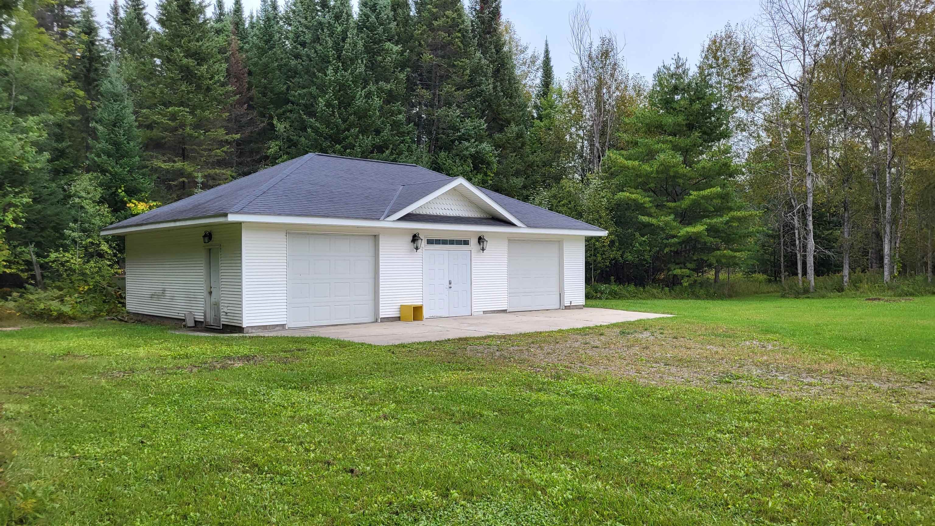 6750 Haakwood Road Wolverine, MI 49799 - Photo 10 of 32