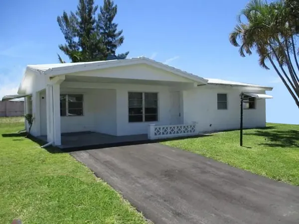 $1,000 | Undisclosed Address, Deerfield Beach, FL 33064