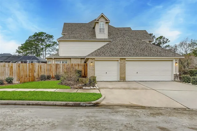 $475,000 | 3211 Wilshire Lane, Baytown, TX 77521