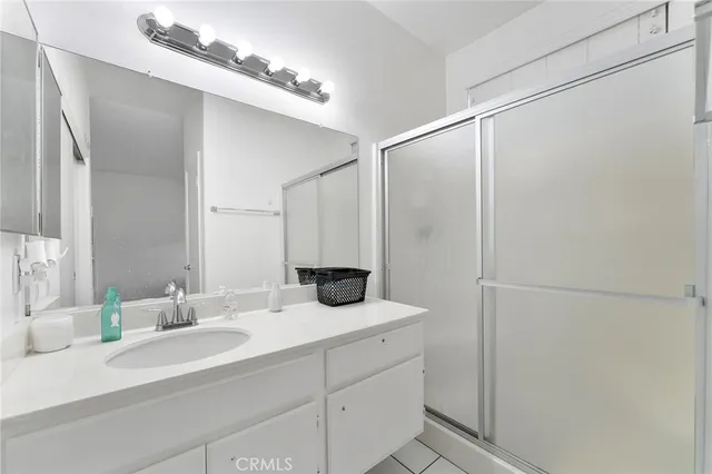 a view of a house and small yard