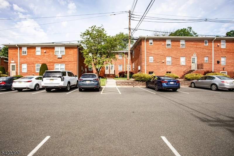 1130 Valley Road, Unit 2B Wayne, NJ 07470 - Photo 37 of 47 a view of road with card