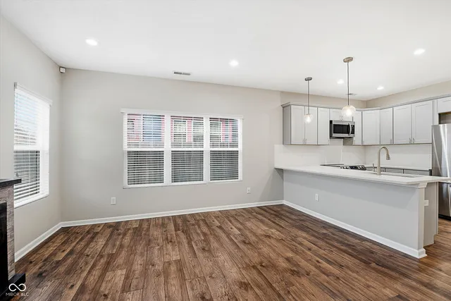 $2,400 | Undisclosed Address, Indianapolis, IN 46201