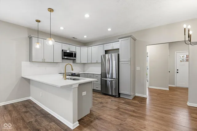 $2,400 | Undisclosed Address, Indianapolis, IN 46201