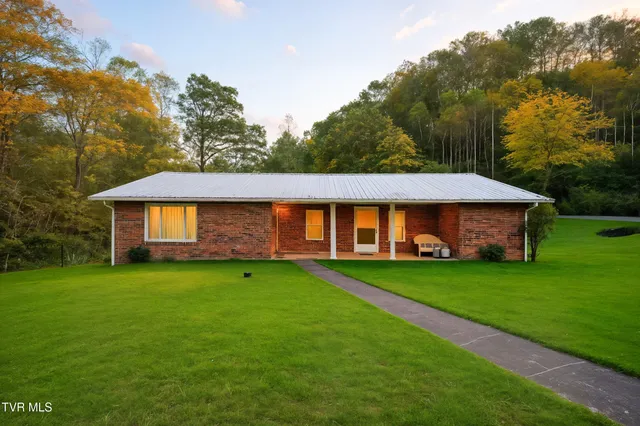 $125,000 | 613 Turkey Branch, Clinchco, VA 24226