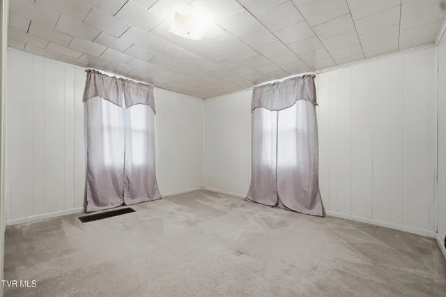 $125,000 | 613 Turkey Branch, Clinchco, VA 24226