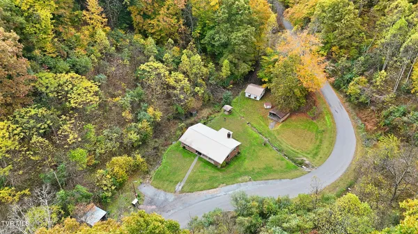 $125,000 | 613 Turkey Branch, Clinchco, VA 24226