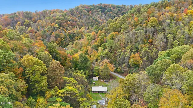 $125,000 | 613 Turkey Branch, Clinchco, VA 24226