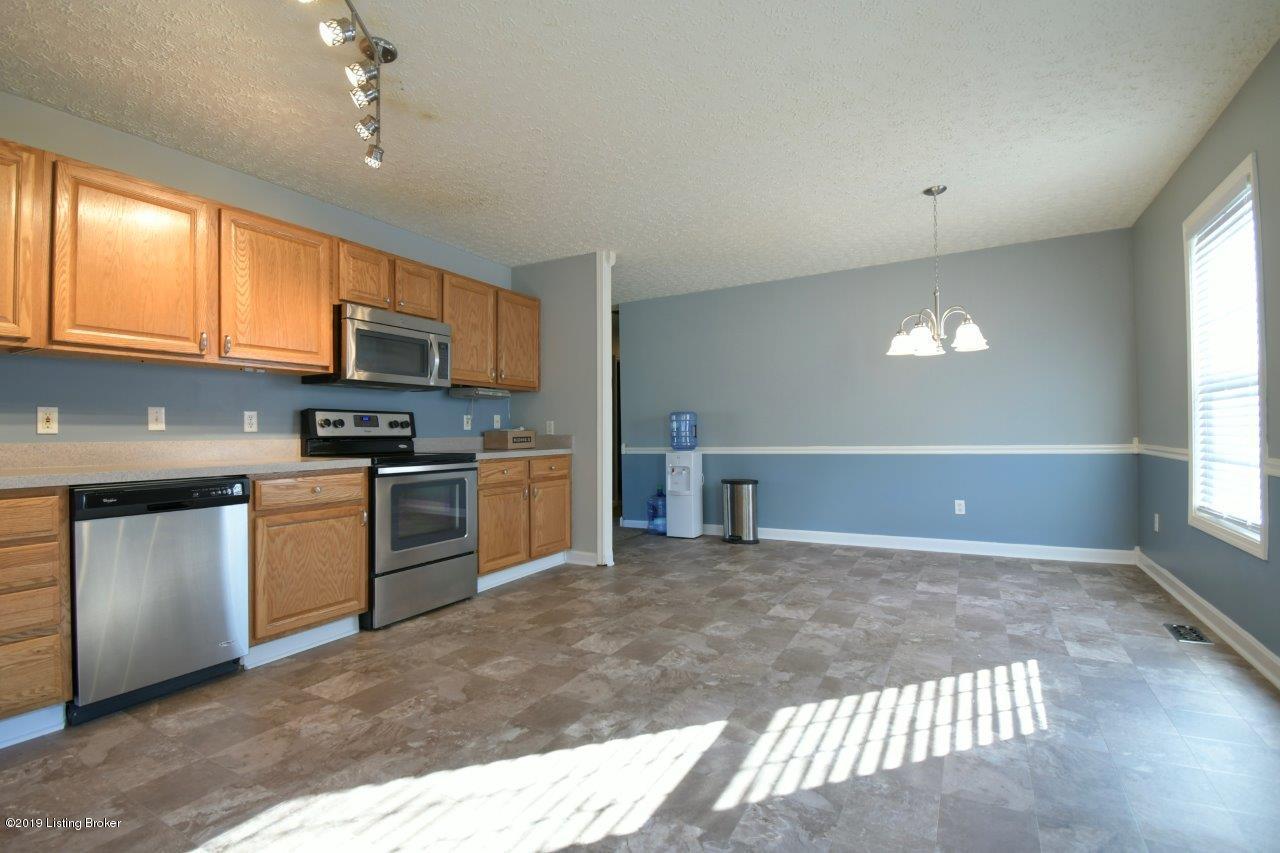 176 Big Country Road West Shepherdsville, KY 40165 - Photo 9 of 25 4273F574-FCB1-46BC-99A0-33CFB5ADAFAE_1_2
