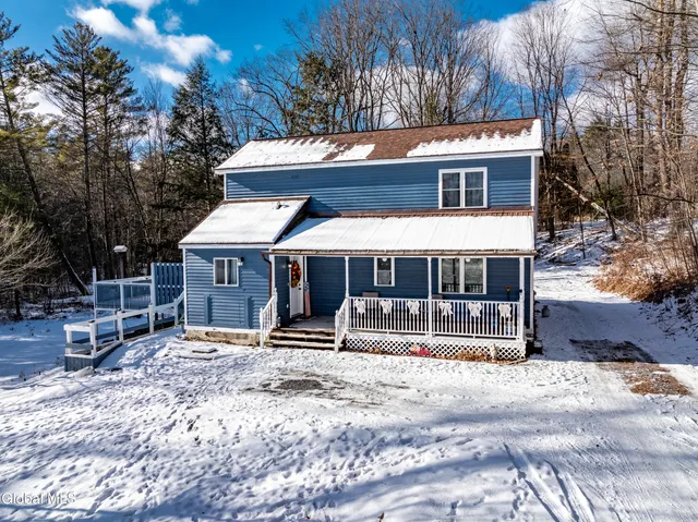 $345,000 | 9 Conans Run, Milton, NY 12020