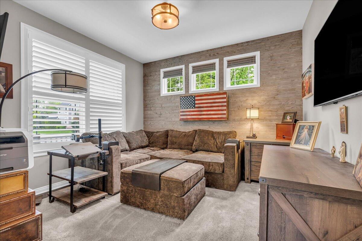 303 Terry Avenue Rochester, MI 48307 - Photo 15 of 45 20-23-DSC03696