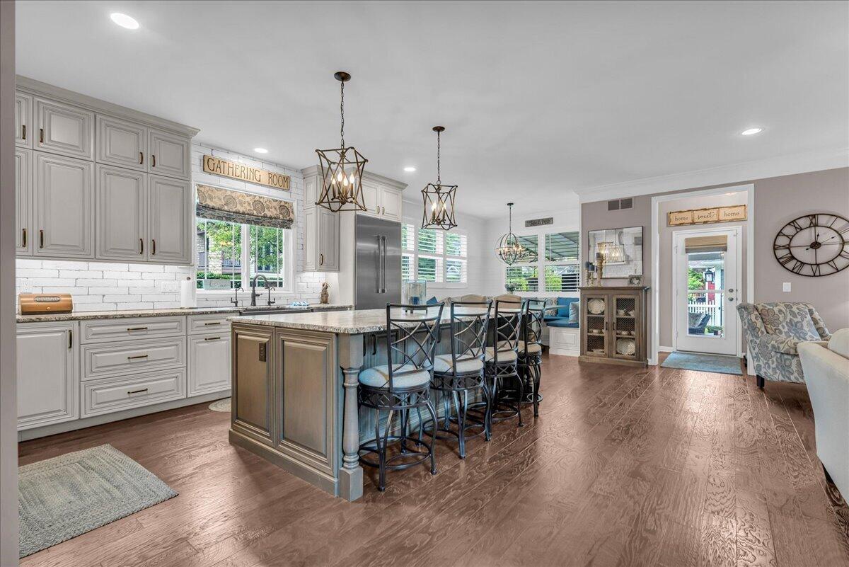 303 Terry Avenue Rochester, MI 48307 - Photo 4 of 45 07-10-DSC03631