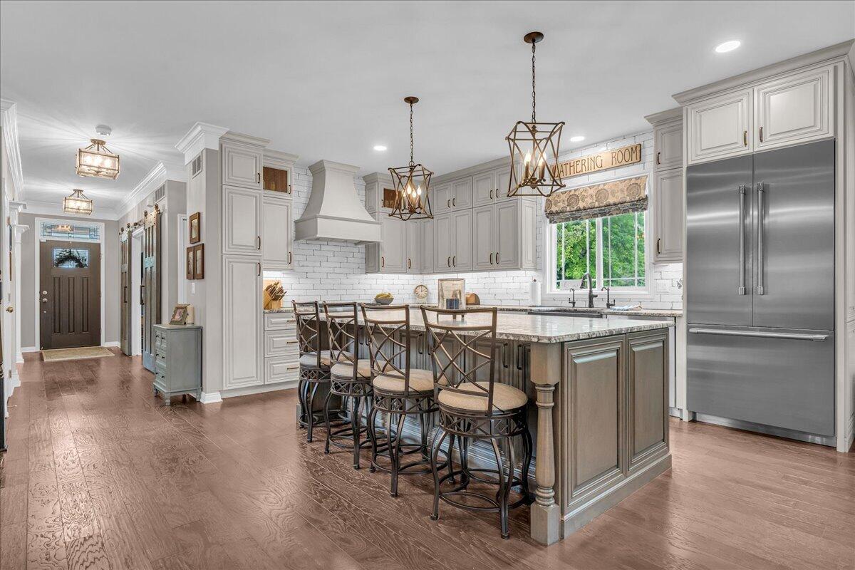 303 Terry Avenue Rochester, MI 48307 - Photo 5 of 45 08-11-DSC03636