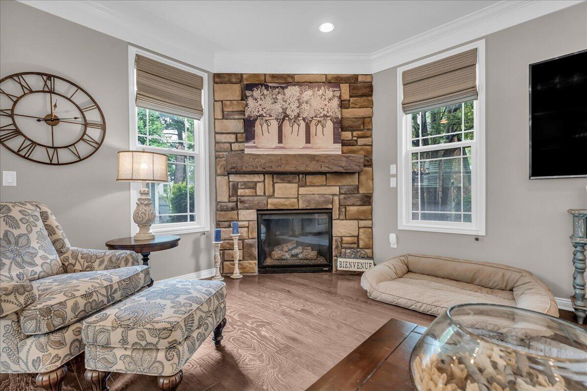 303 Terry Avenue Rochester, MI 48307 - Photo 10 of 45 15-17-DSC03666