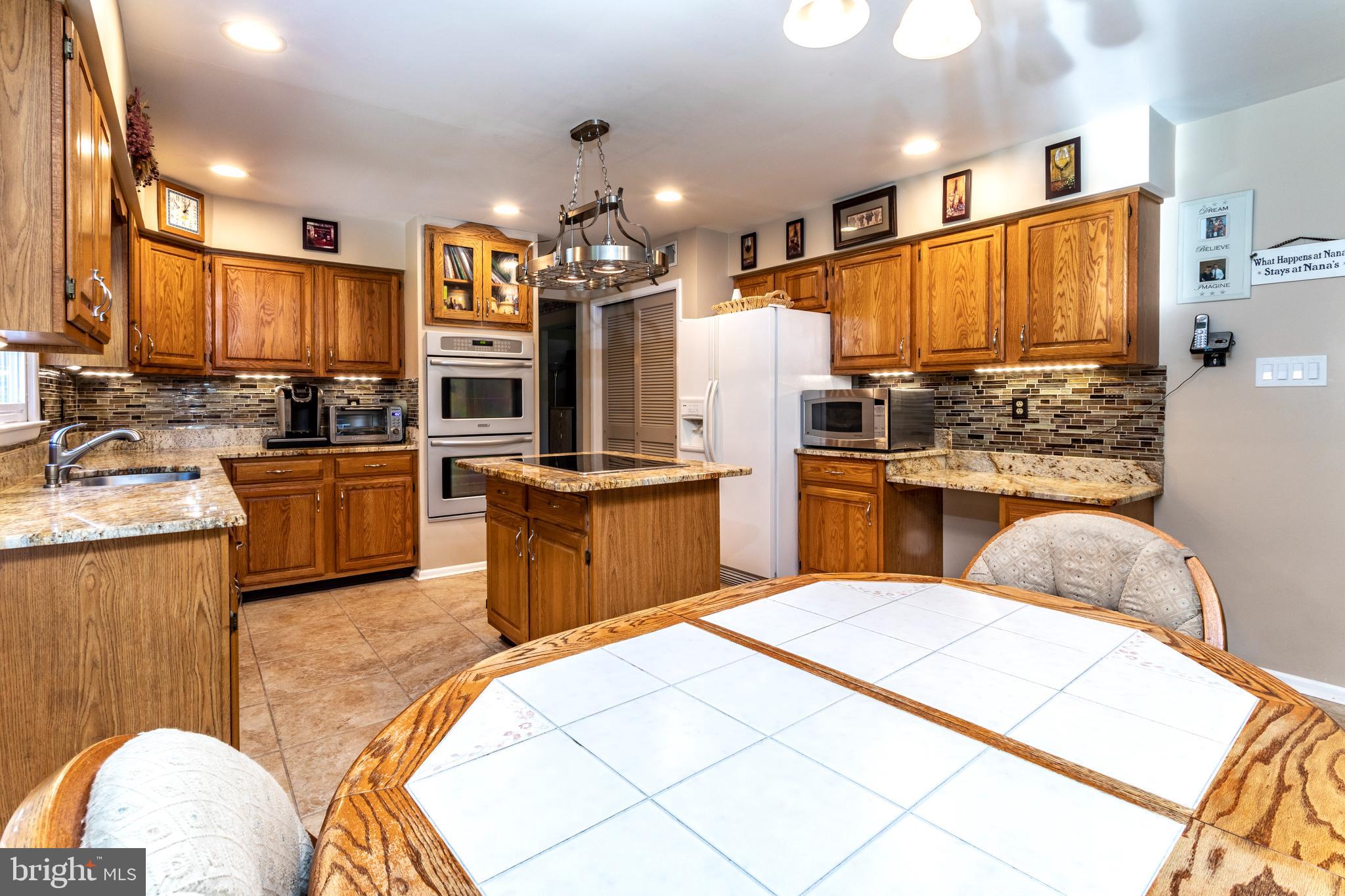 2 Radcliff Court Sicklerville, NJ 08081 - Photo 15 of 40